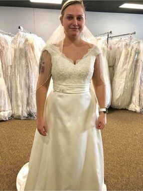 Mikaella Bridal | Dresses | Wedding Dress Vintage Designer Mikaella Blue  Bird Ivory Size 2 | Poshmark